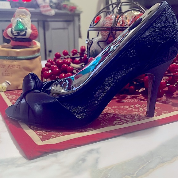 Adrianna Papell peep toe pump - Picture 1 of 6